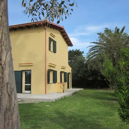 Fra Il Verde E L'azzurro Holiday home