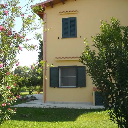 Holiday home Fra Il Verde E L'azzurro *