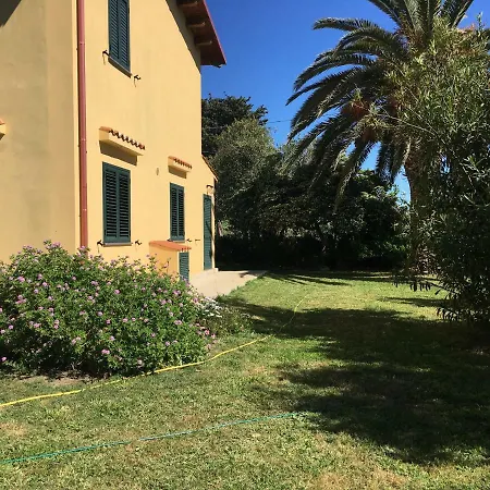 Fra Il Verde E L'azzurro *