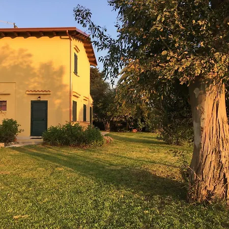 Fra Il Verde E L'azzurro Casa vacanze *