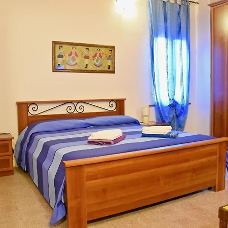 Ferienhaus Fra Il Verde E L'azzurro Oristano